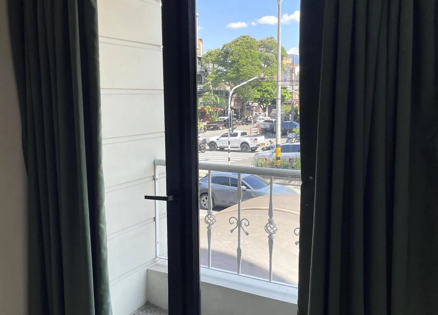 **  Hotel Prince Plaza Medellin Colombia