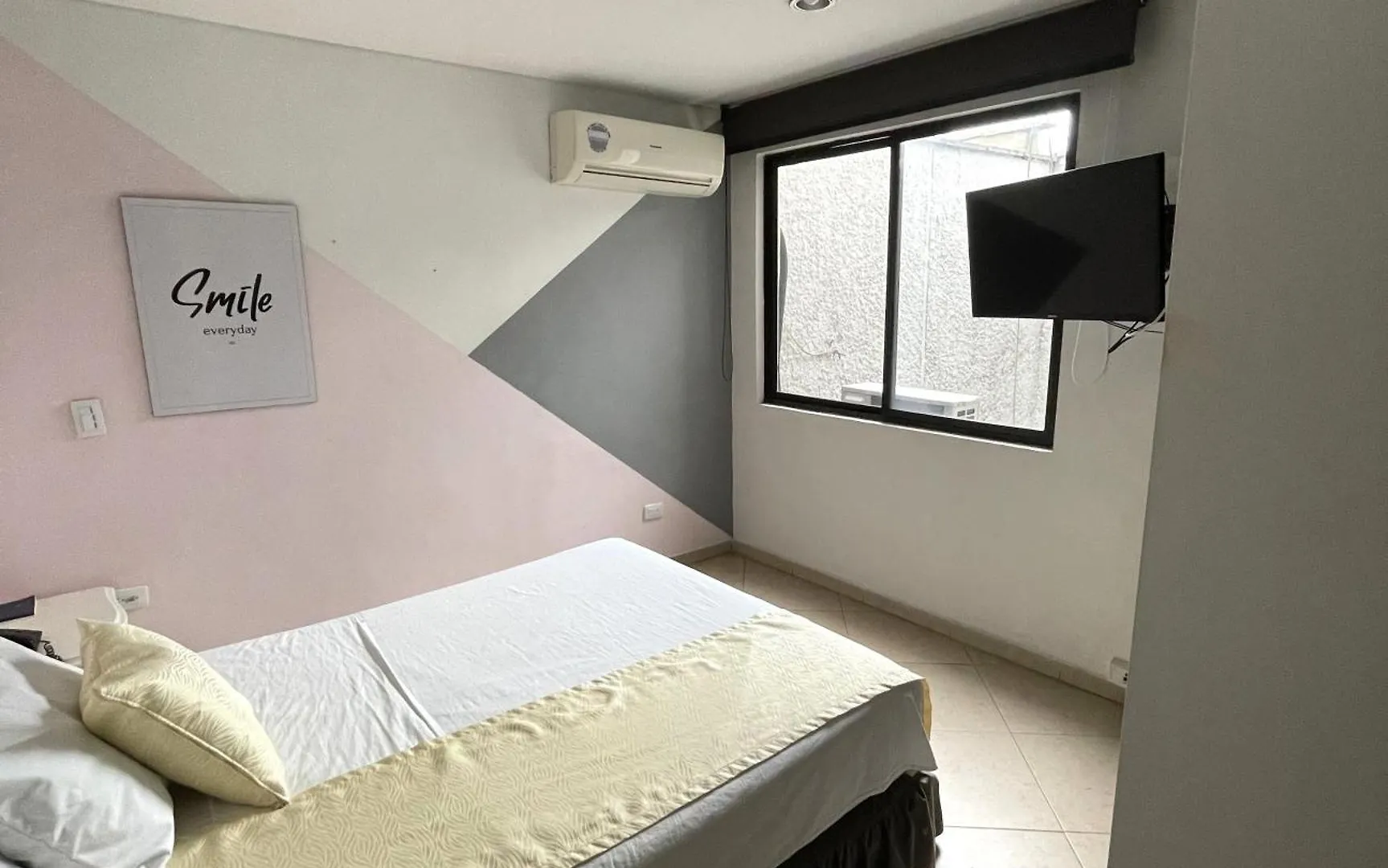 **  Hotel Prince Plaza Medellin Colombia