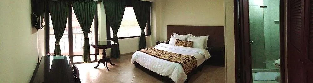 Hotel Prince Plaza Medellin 2*,