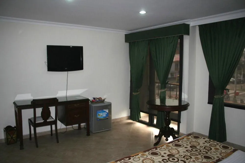 Hotel Prince Plaza Medellin 2*,  Colombia